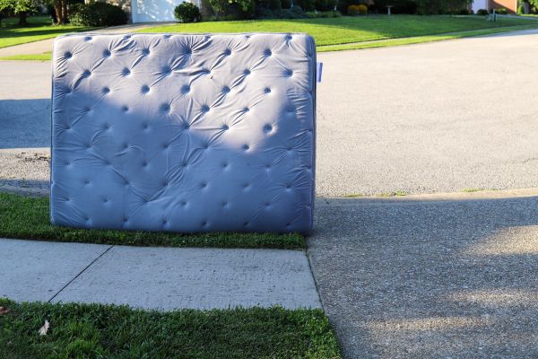 Mattress Removal Service in New Lenox